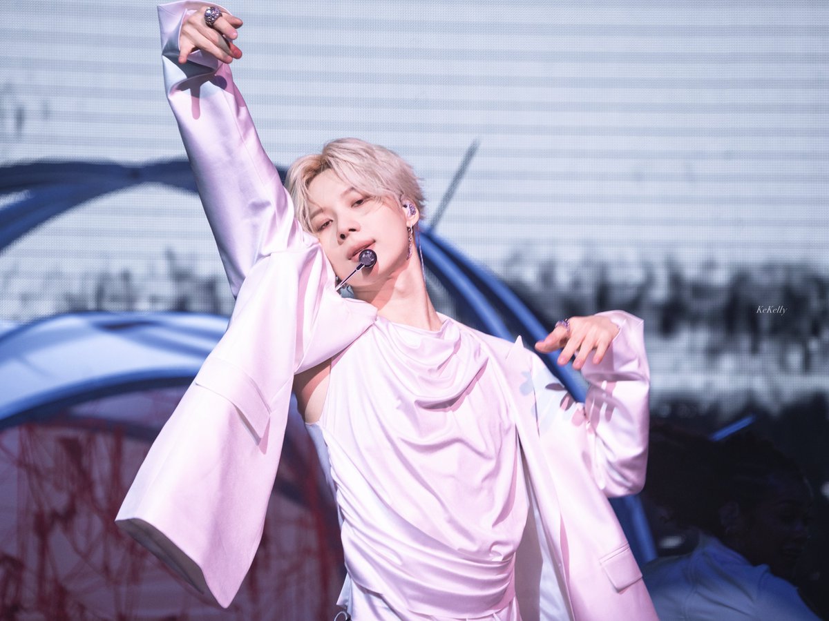 Moonstruck tweet media