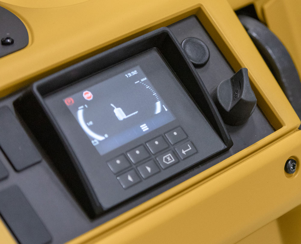 Cat Lift Trucks EAME tweet media