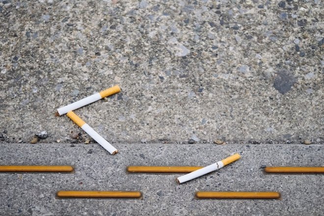 tanteikoshinjo's tweet image. 【未成年喫煙が疑われる娘の生活実態を知るには？】
🔗tantei.or.jp/case_item/taba…
 #娘 さんの服や持ち物のにおい・帰宅時間の遅れなどから、 #喫煙疑惑 の背景に何か別の問題があるのではと不安な気持ちになっていませんか？ 生活事態 がさらに悪化する前に、探偵の活用方法をお伝えしていきます。