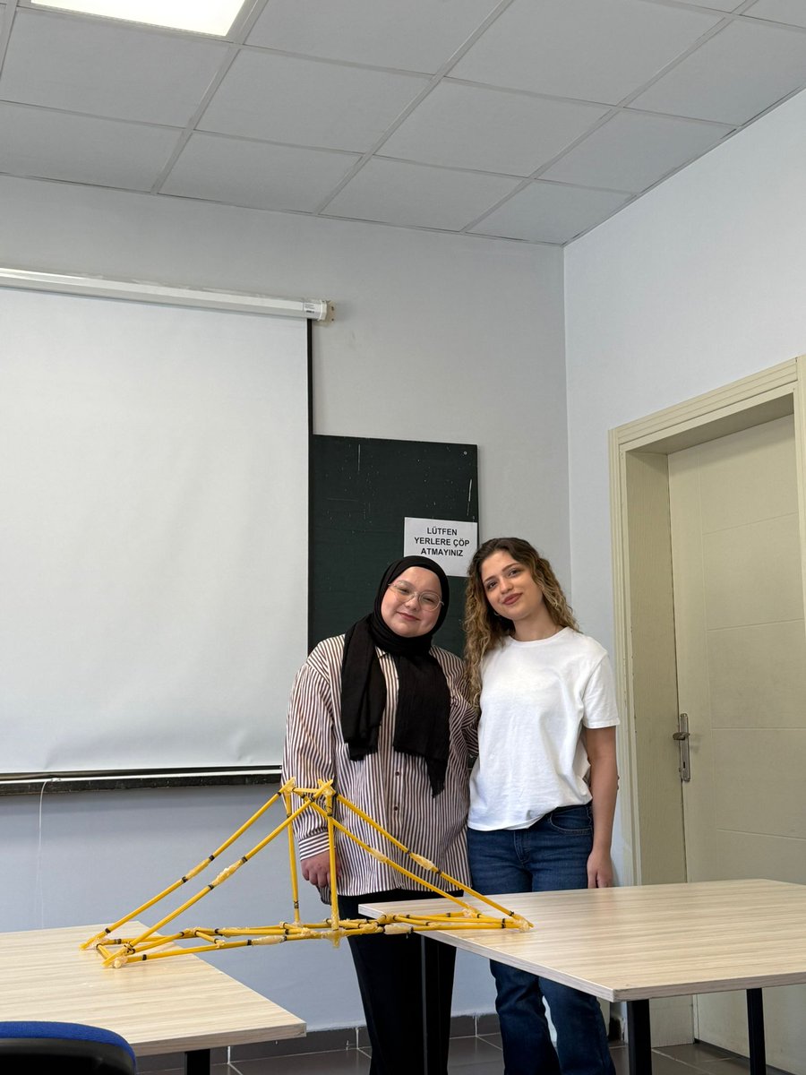 Yerleşkemizde, Yapı Maketi Tasarım Atölyesi Başarıyla Tamamlandı.
ulusmyo.bartin.edu.tr/haberler/yapi-…