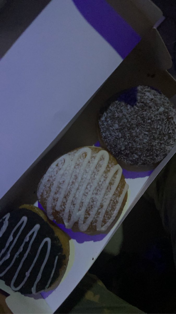 𝕯𝖊𝖒𝖎 🧝🏾♀️ tweet media