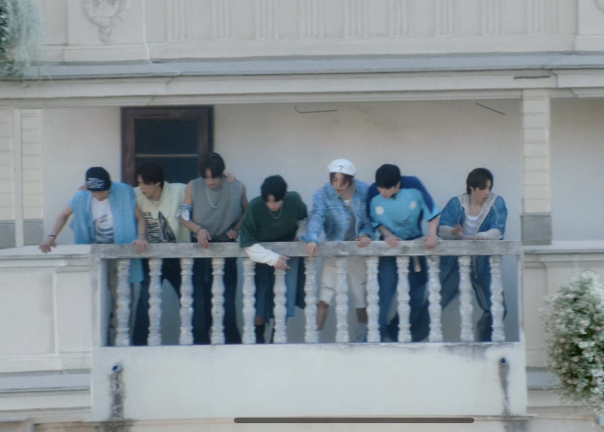 mona2y🐈NEX2Y tweet media