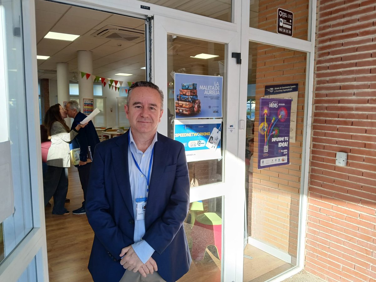cadealmeria's tweet photo. 💥Un año más, participamos en la #FeriadelasIdeas2026 de la @ualmeria. 
 🔛Comenzamos recibiendo a los participantes de la actividad #Speednetworking.

🌀Adelante‼️
#territorioemprende #EmprendeAND https://t.co/dBazqIWsW4