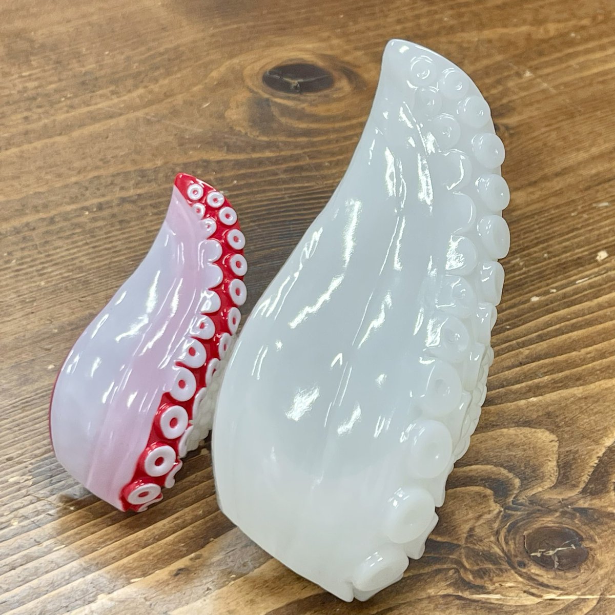 senti_terio's tweet photo. 🍣スシエルエー タコ🐙
金型完成＆テスト品チェック✅
デカいタコは切り口の筋繊維みたいな筋肉と皮の境界みたいなのが表現できましたね🌊
#寿司怪獣 #スシエルエー #壽司拉 https://t.co/xTwr7UWQv3