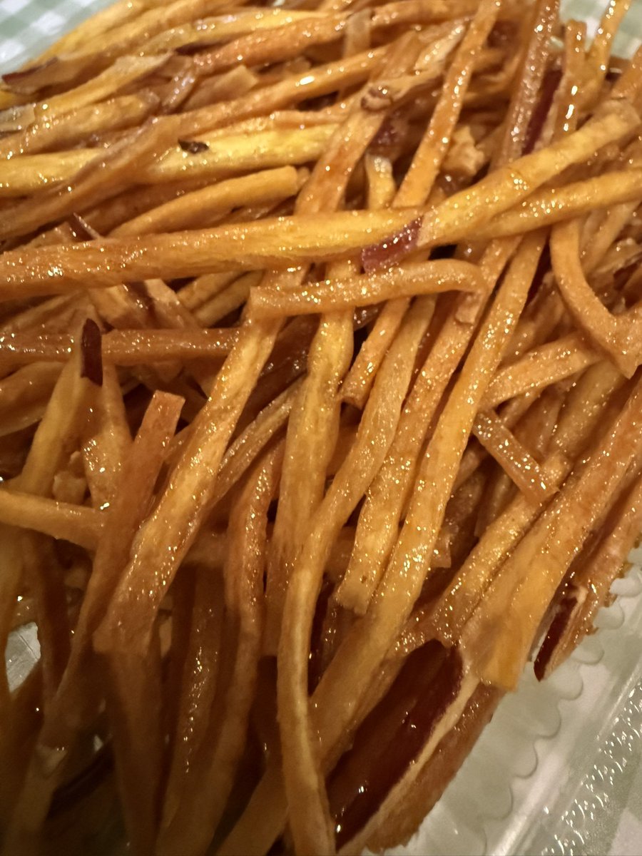 tontoro_7's tweet photo. @breeze_929 
自制心と言ったら
こちらの食べ物ほど私の自制心を打ち砕くものはありません…
最強です…

この間お友だちにあげたら、その友だちもすっかり虜になってました😆
#ブリーズ929 https://t.co/4rz2H2jmqN