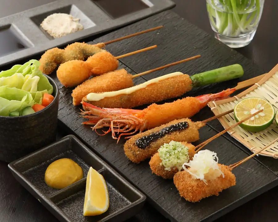 アメリカ人よ🇺🇸

串カツを食べなさい。