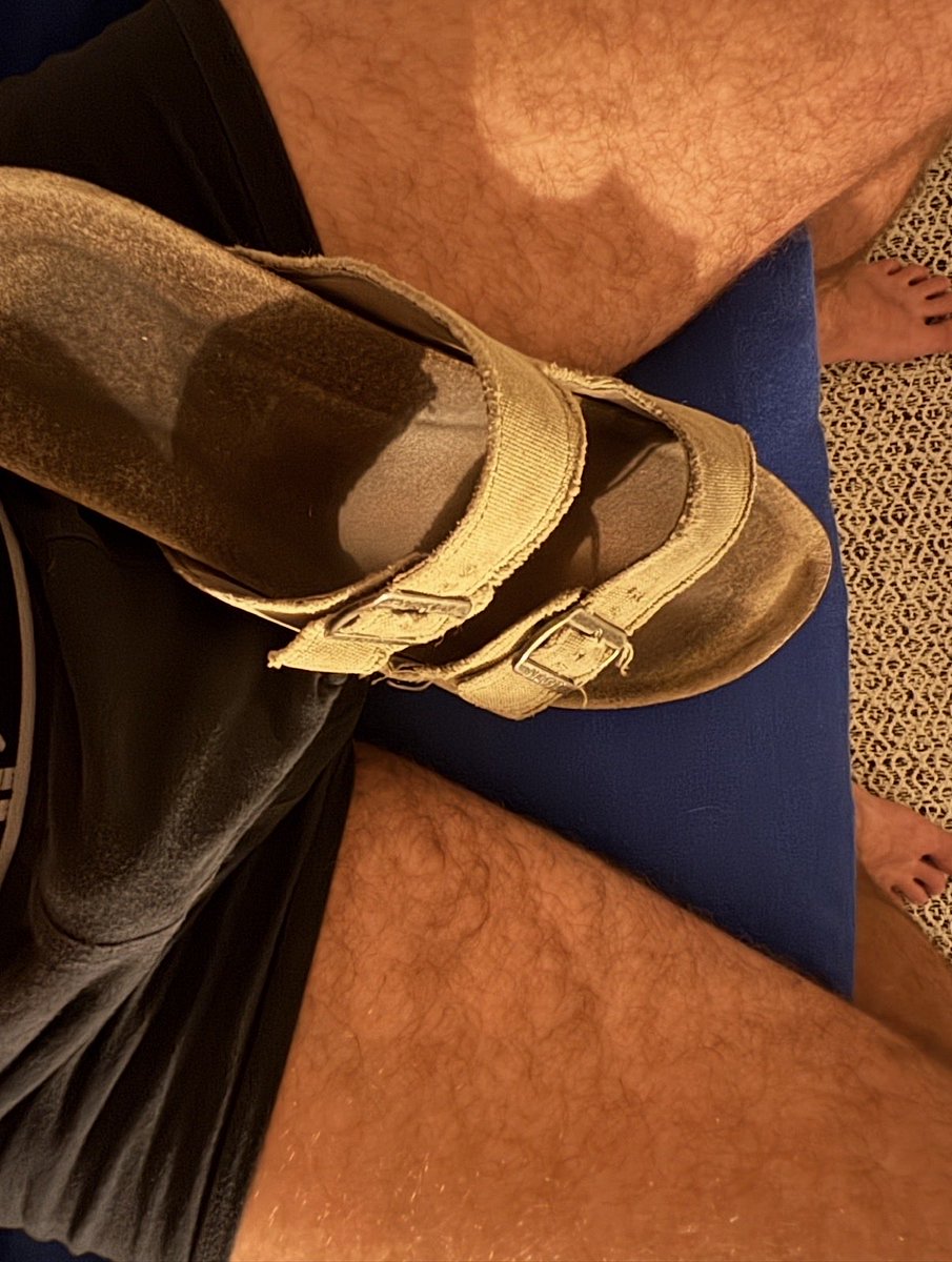 DANNY🦶🏼😈 tweet media