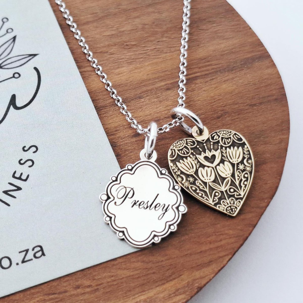 FFjieuw's tweet image. Sterling Silver Personalised and Brass Heart Pendants and Chain! 

#sterlingsilver #brass #personalised #fjietfjieuw #wedeliverhappiness