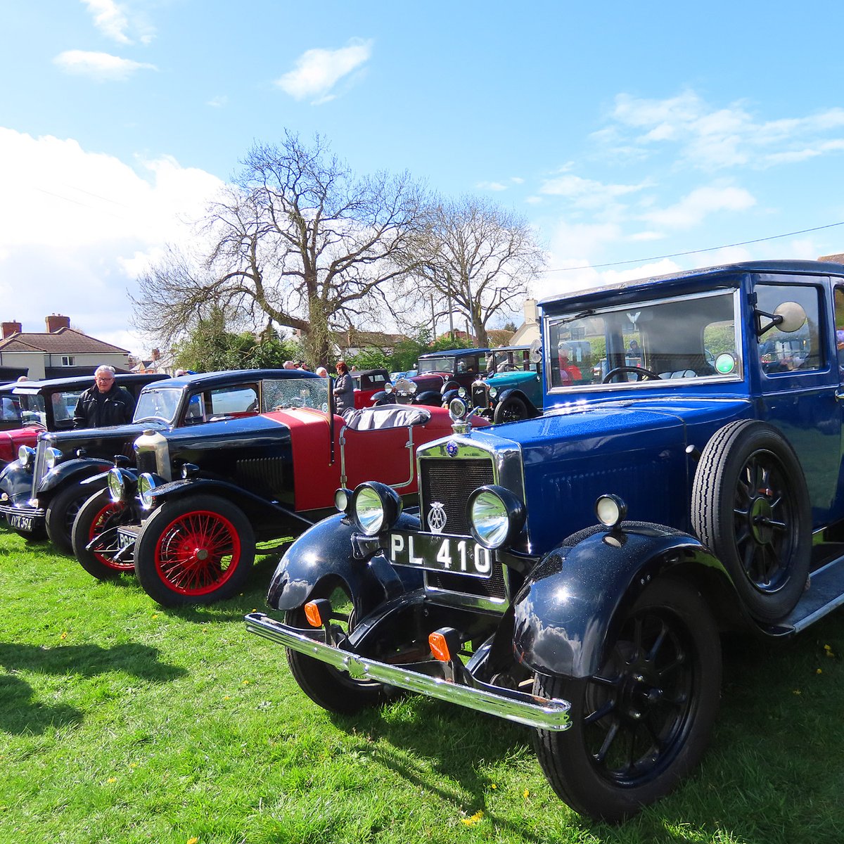 oldclassiccar's tweet image. Morning all, at the weekend I paid a first visit to a pre-war car only gathering, near Lichfield. There were some great cars in attendance and the resulting video - which will be out fairly soon - should be worth a look. #lichfield #hammerwich #vintagecars