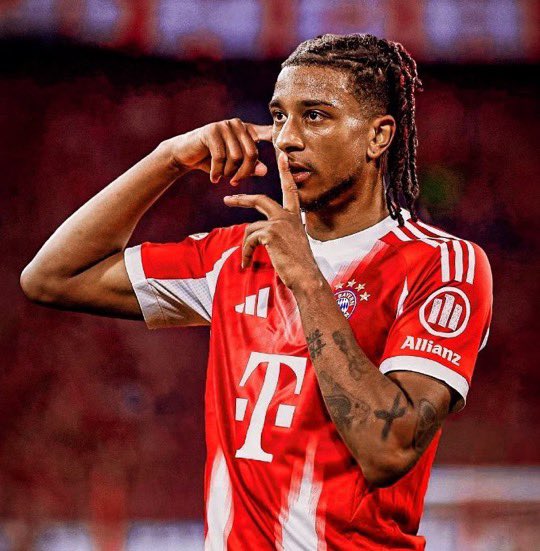 Lives Foot tweet media