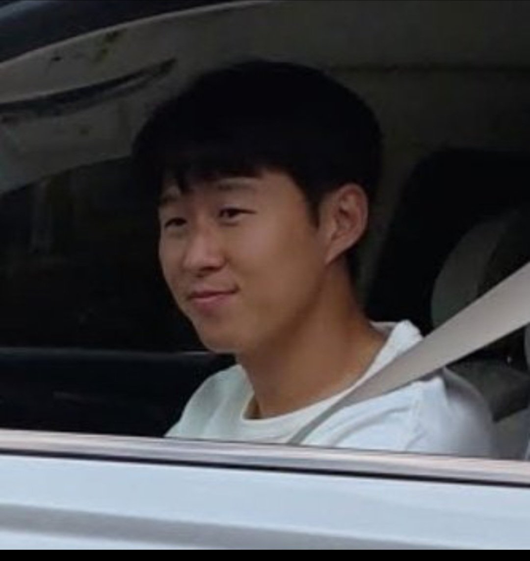 중학생이 운전하고 다닌다고 신고당할거같음