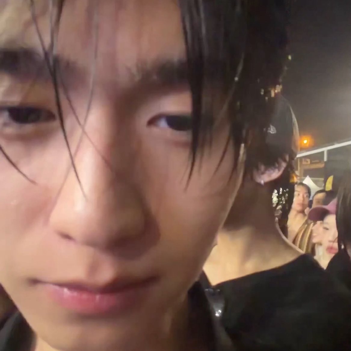 e𐙚🔖 tweet media