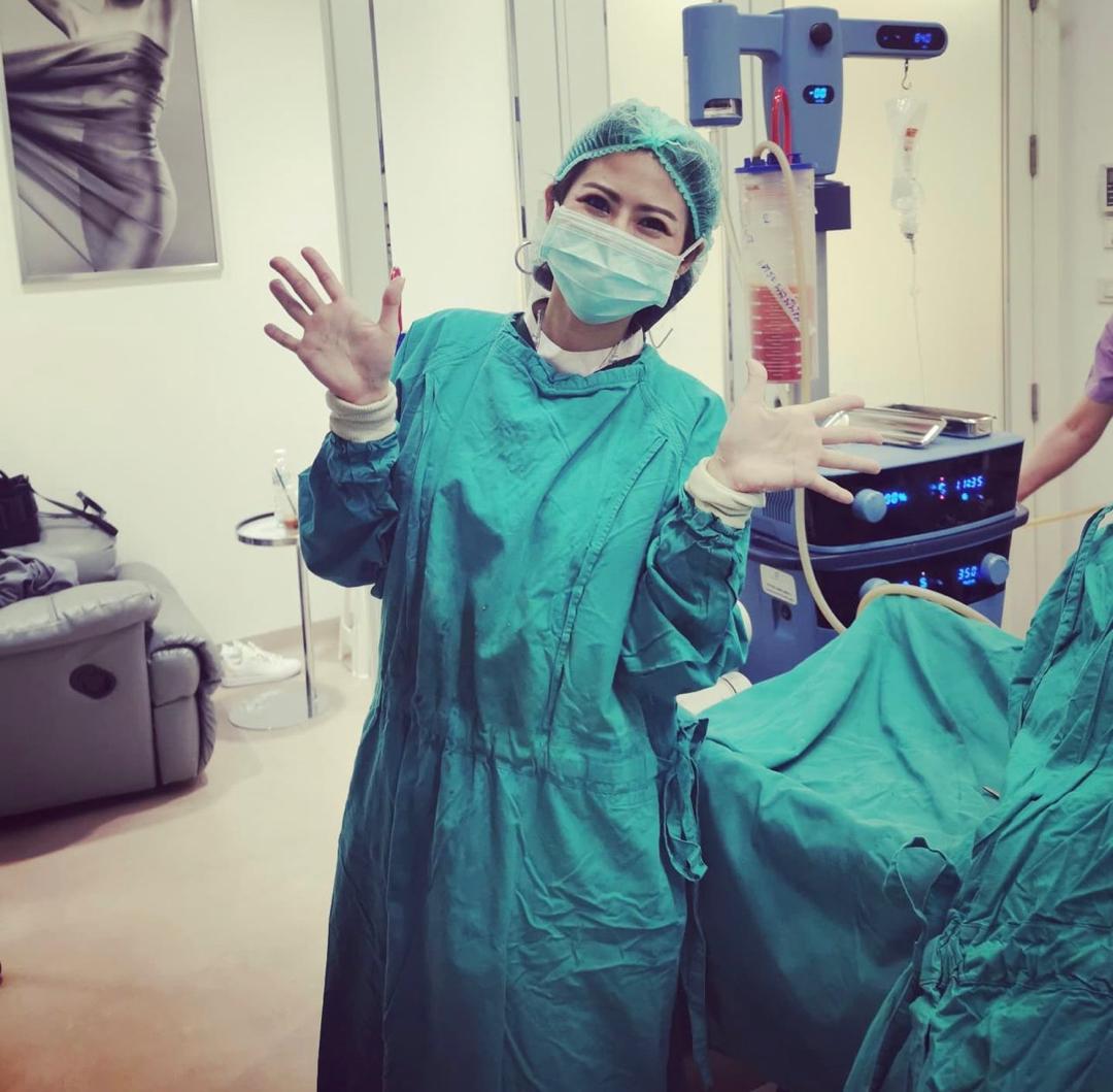Beana_Lynne's tweet image. Behind every successful procedure is a steady hand, a brave heart, and a smile you can feel even through the mask 💚👩‍⚕️✨

Saving lives isn’t just a job… it’s a calling. Respect to all healthcare heroes around the world 🌍🙌

#HealthcareHeroes #DoctorsLife #NursesRock #MedicalLif