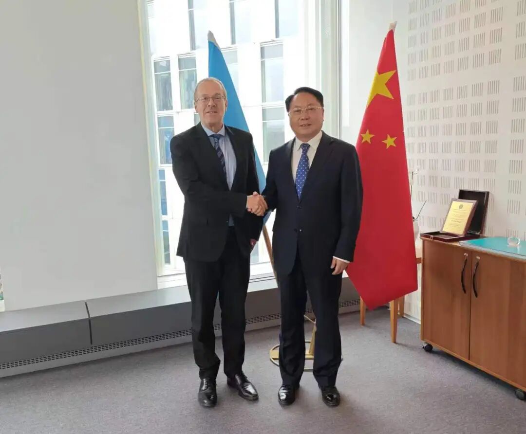 Chinese Embassy in Denmark tweet media