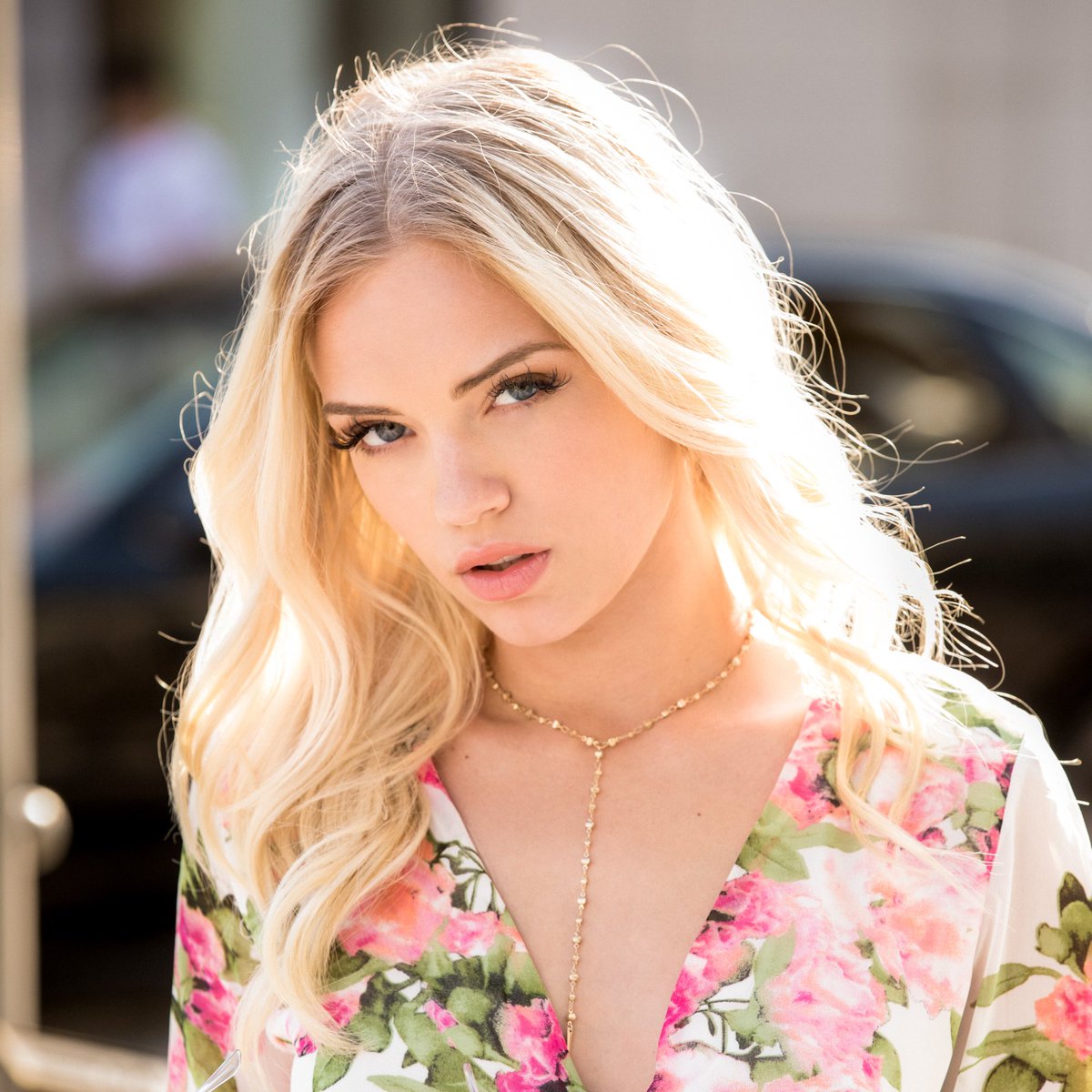 celebcrush4922's tweet image. Happy Birthday Alex Grey 🎂🌺
#HappyBirthday #Alex #Grey #AlexGrey #HappyBirthdayAlexGrey