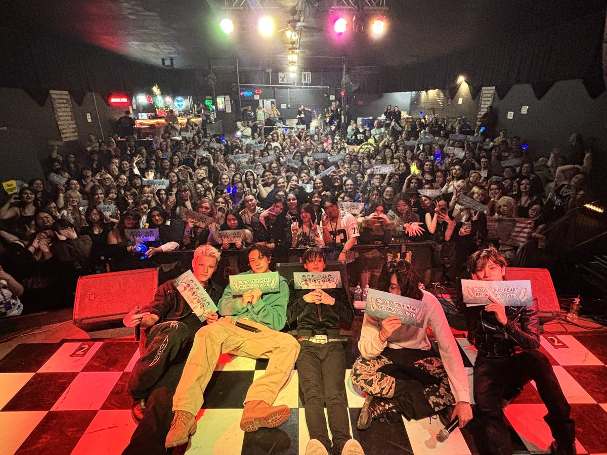 araise_tour's tweet photo. 2026 JUSTB [SNOW ANGEL] TOUR IN N.A 

🎤 DENVER 

#JUSTB #저스트비 #SNOWANGEL
#SNOWANGEL_DENVER https://t.co/cZSY304y3L