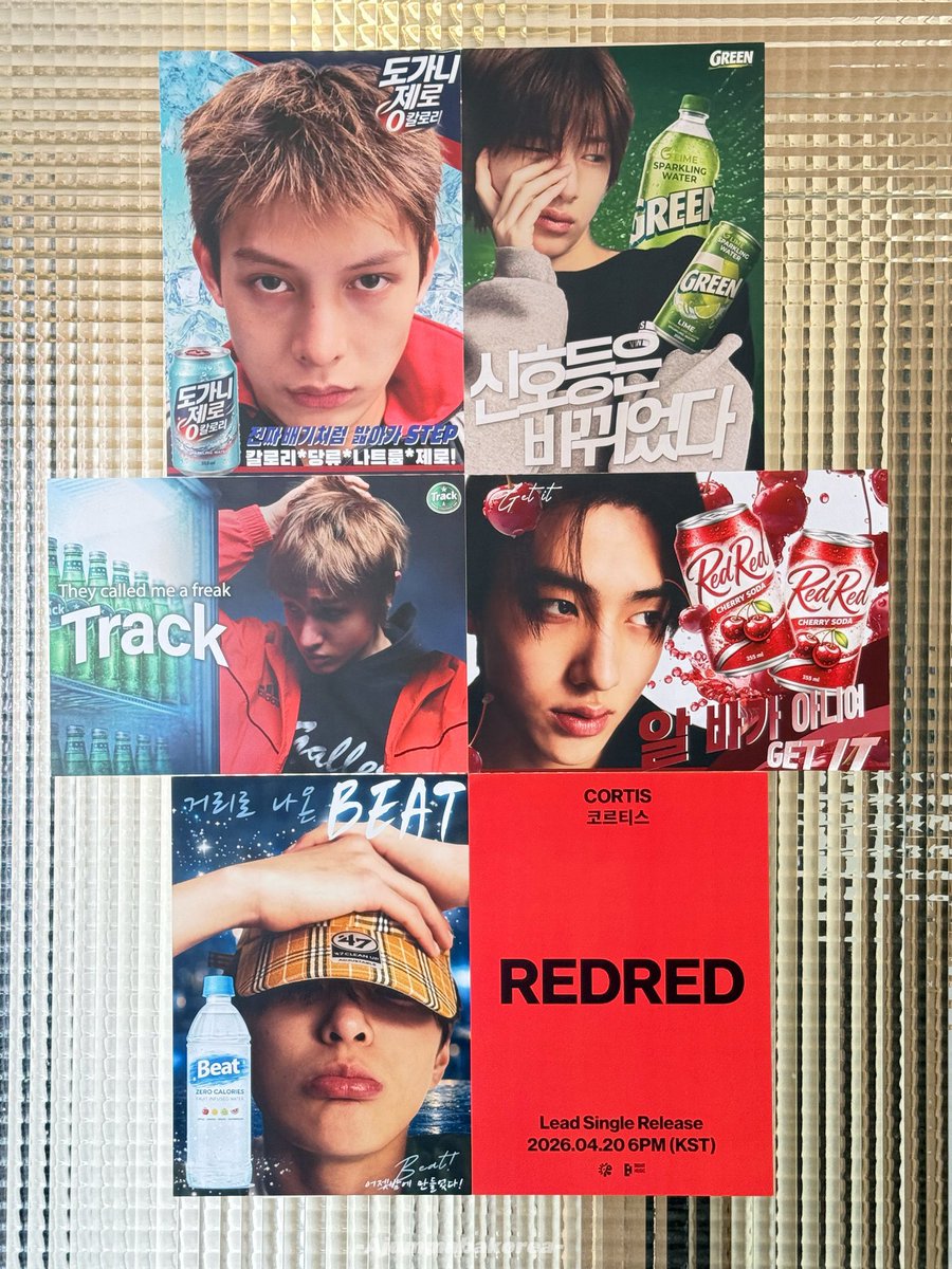 joyrtis's tweet image. drinking and eating corkiii #yum