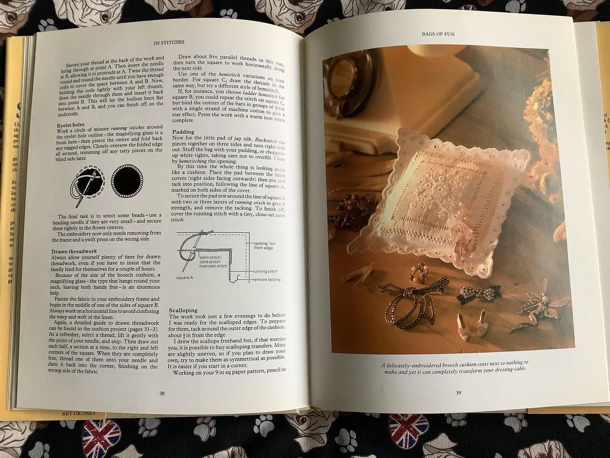 WatsonsVintage's tweet image. There are some WONDERFUL #Embroidery Projects in this Book. STUNNING Vintage 1984 Una Stubbs In Stitches Hardback Book Easy-to-understand Embroidery Projects for Beginners or Experienced Needleworkers etsy.me/486qRn3 via @Etsy #VintageBooks #UnaStubbs #BeginnerEmbroidery