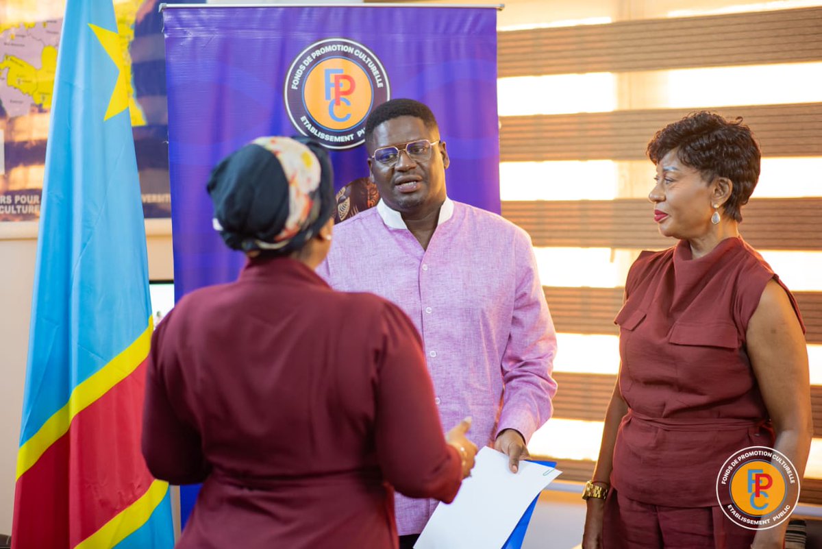 Fpculturelle's tweet photo. Lumumba Awards :
Un programme de reconnaissance qui valorise les talents congolais de la diaspora et les parcours d’excellence dans les arts, la culture, l’entrepreneuriat et l’innovation.
Une initiative qui met en avant des modèles inspirants pour la jeunesse. https://t.co/Ri6ZJ6r4w0