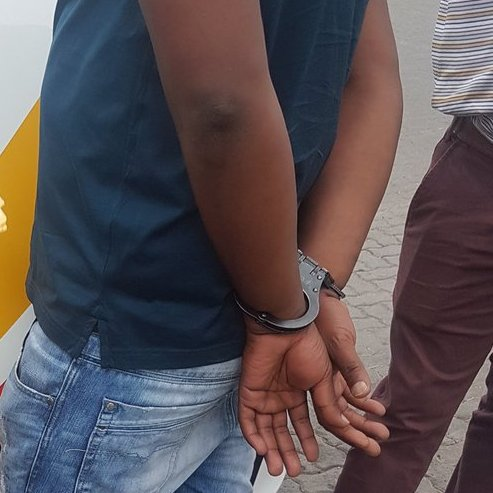 CapricornFMNews's tweet image. The Hawks in Limpopo have arrested four senior officials from the Molemole Local Municipality for alleged fraud and #corruption.  

The suspects aged between 35 and 60 were arrested on Wednesday, following an intensive investigation into alleged irregularities in municipal