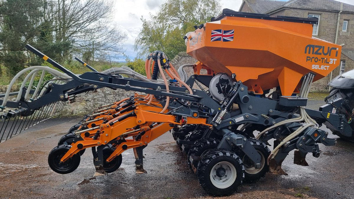 A whole morning, well spent. Prepping qthe drill for an inspection and phytosanitary certificate before it goes to its new home. Big week on the cards if all goes to plan. SASA, SGRPID and UK customs have all been really helpful and have made this learning process manageable.