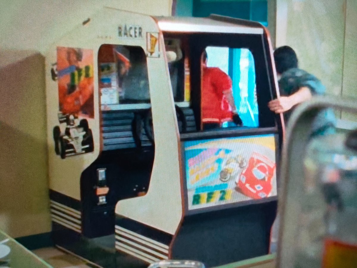 いりロン tweet media