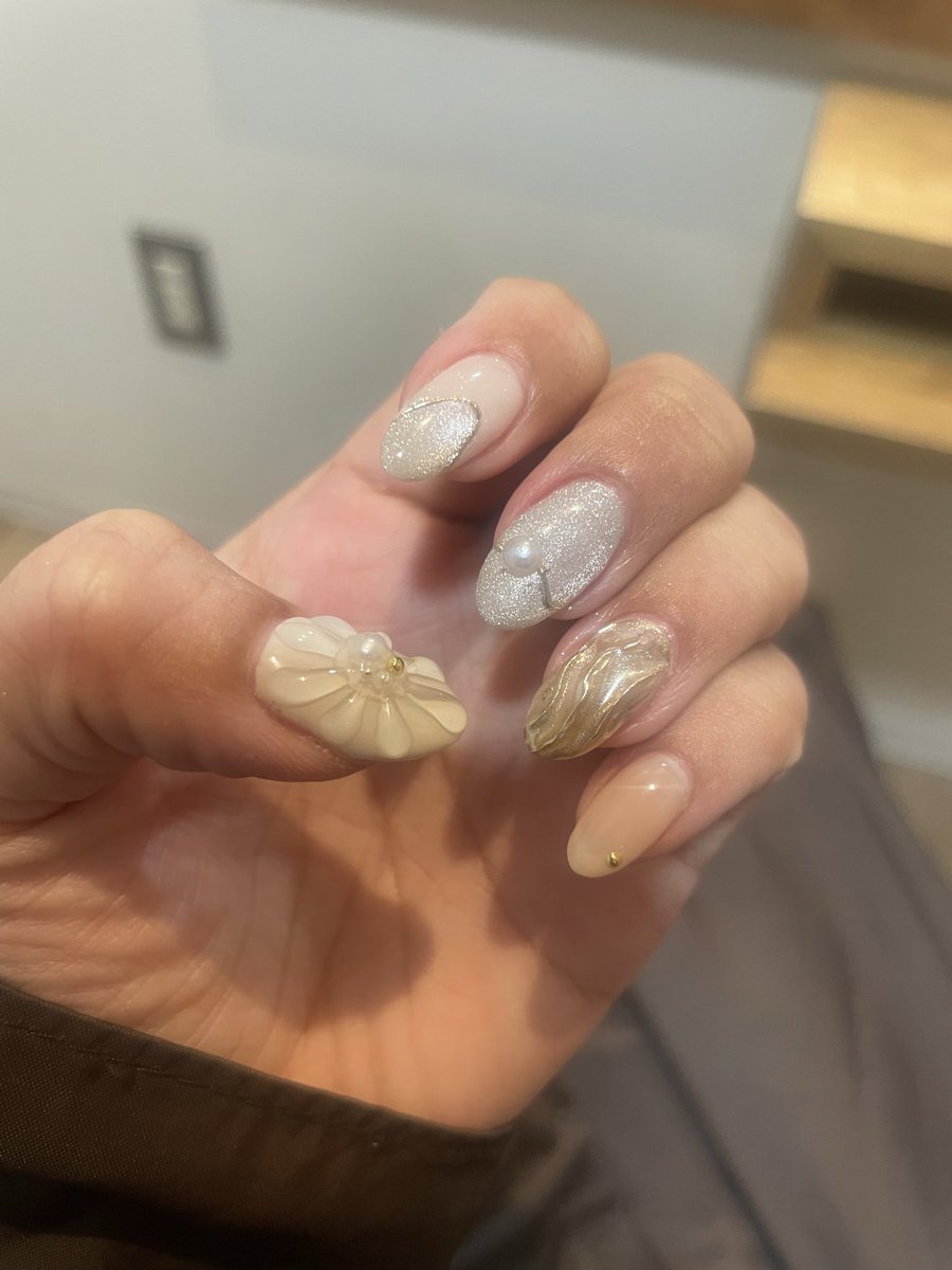 yu_k8181's tweet photo. 3月🥲💅 https://t.co/0fAvvDlt8d