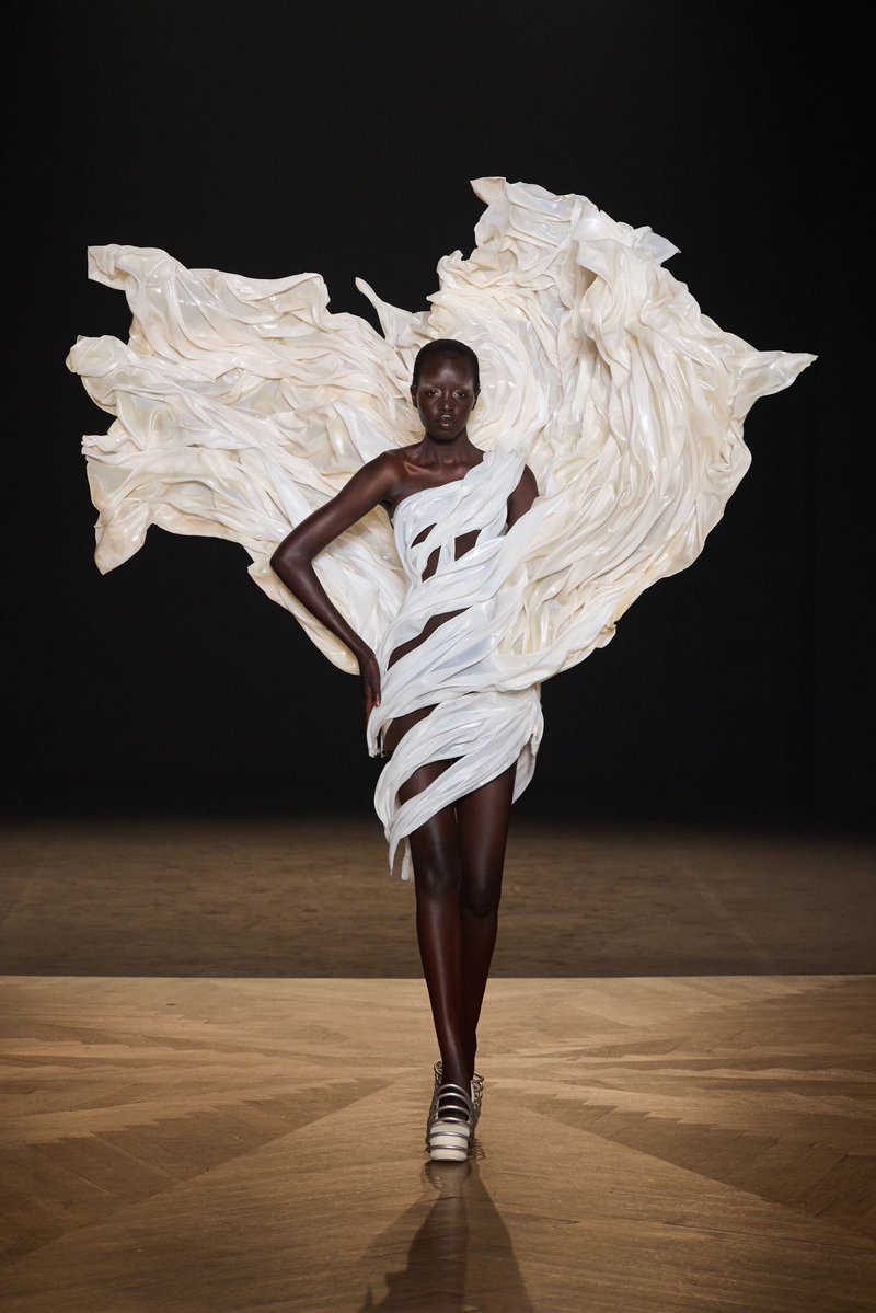 Fashion CloneIt tweet media