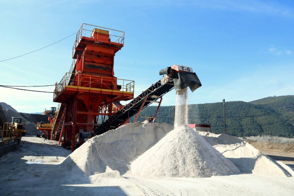 elcritic.cat tweet media