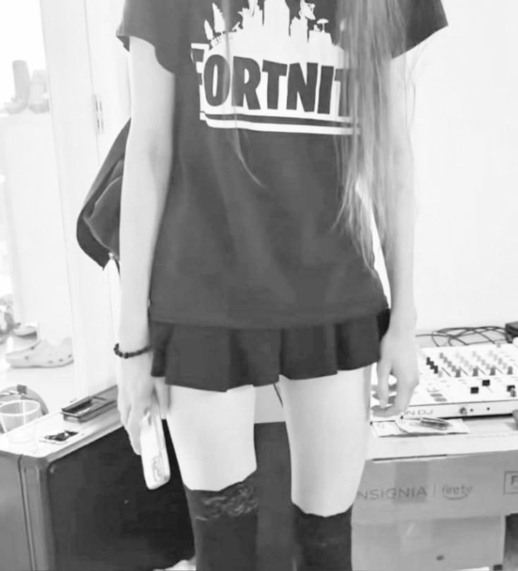 yves ⋆.˚ shedtwt tweet media