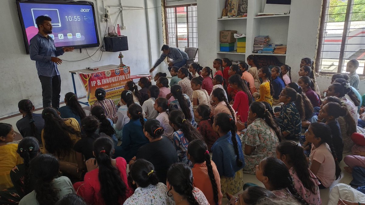 IPLabGirSomnath's tweet photo. Ip_Innovation_Lab Gir-Somnath Conducted 
#Shree Bhidiya Government Girls School 
#IPKnowledge 
#IpAwarenessProgram 
#BasicKnowledge of Innovation 
#Use of Science Technology 
#Innovative Ideas ,create #Future 
#Why Protect your creation ?
#with other #interesting #onhandactivity https://t.co/KKskf5uuBu