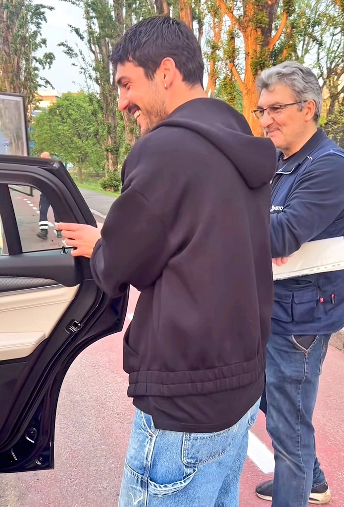 Un figlio felice ed un padre orgoglioso. Quando la vita vera non ha bisogno di filtri l'autenticità arriva sempre dritta è lui n'è un portatore sano 💚
Ai piccoli grandi traguardi che non sono mai piccoli 🥂
#teamspolverato