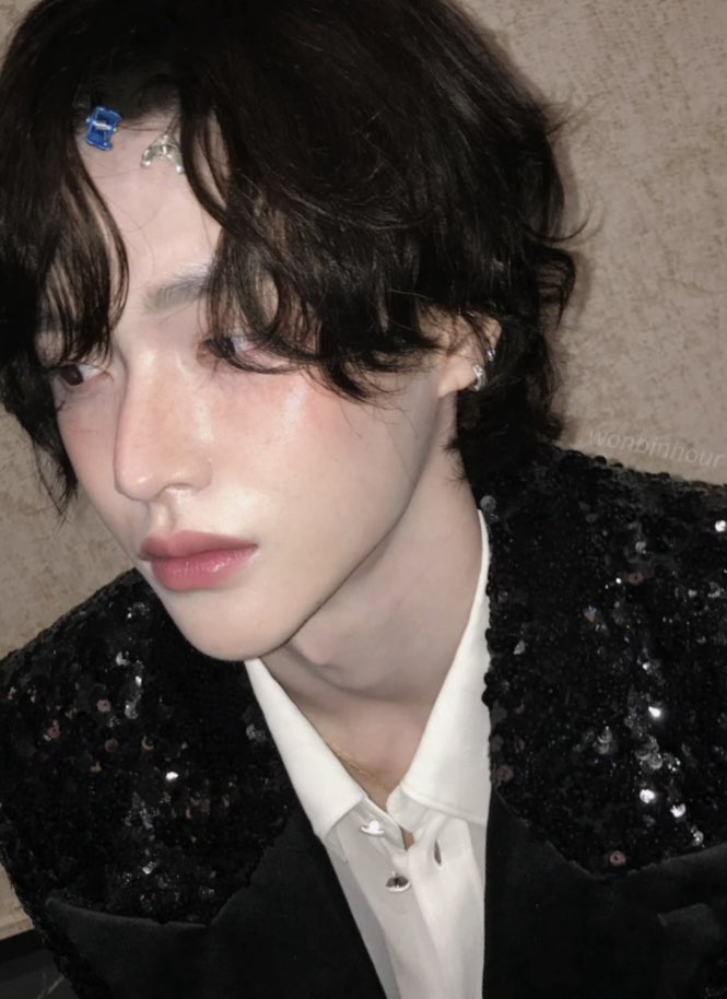 원빈시 tweet media