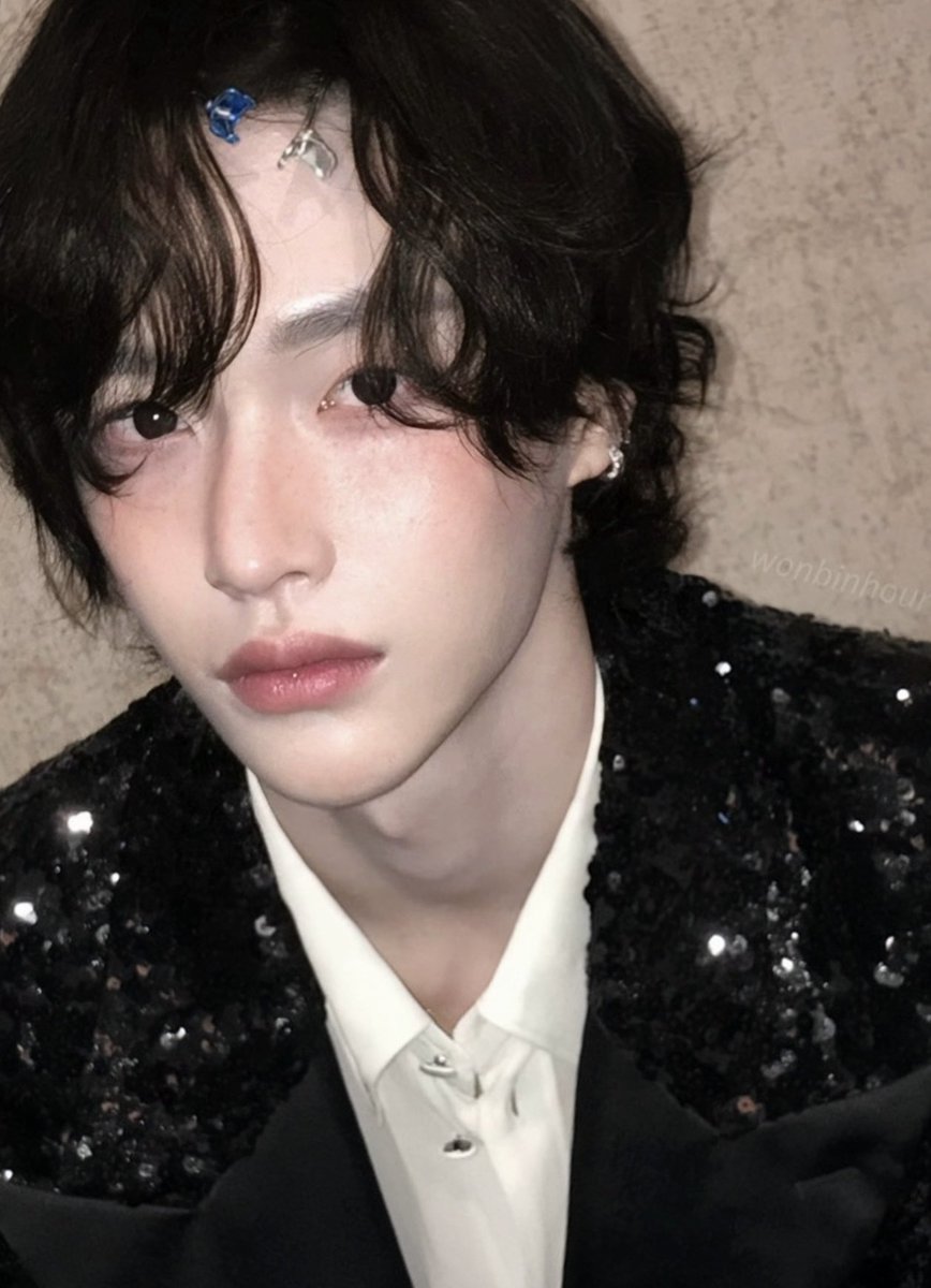 원빈시 tweet media