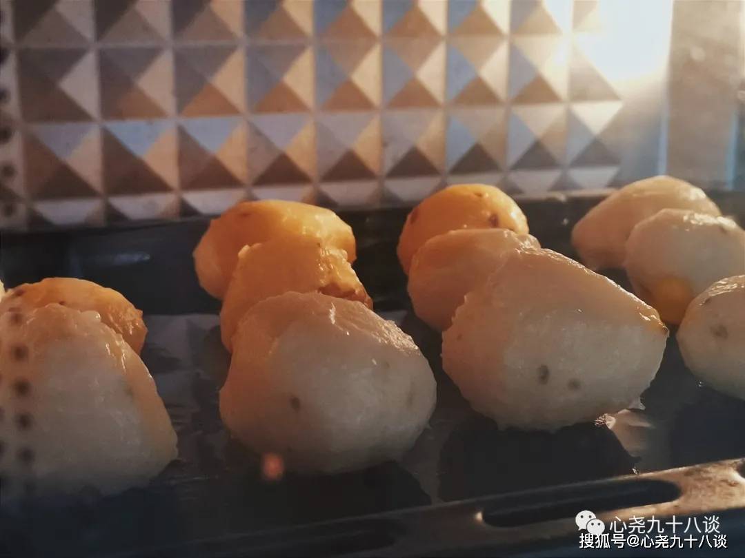 RambabuRam35827's tweet image. Tried the organic purple sweet potatoes from @GreenHarvestMarket! Rich, creamy texture—baked 40 mins at 200°C, no added oil, still juicy. Loads of anthocyanins  Perfect for healthy snacks/desserts. #CleanEating #SuperfoodFind