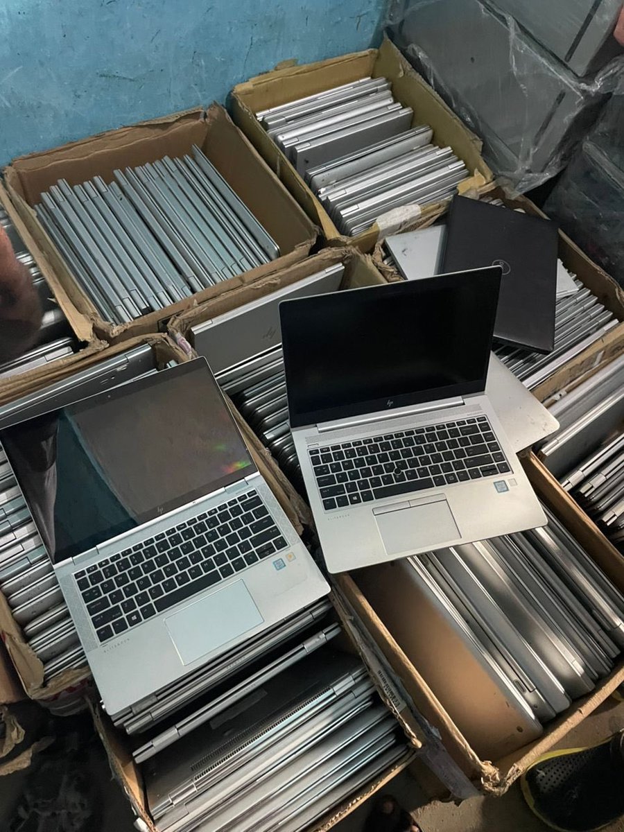 Val Gadgets tweet media