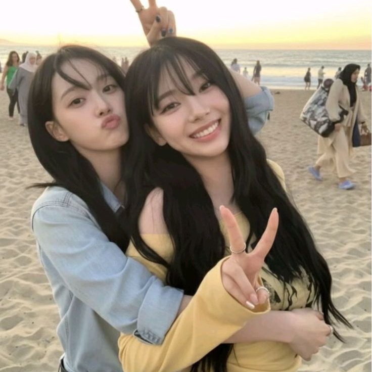 sinthesixth's tweet photo. — saving grace

a #winrina one-shot au

“sometimes a saving grace is just one person who doesn't leave when you expect them to.” https://t.co/ywhFiVibuf