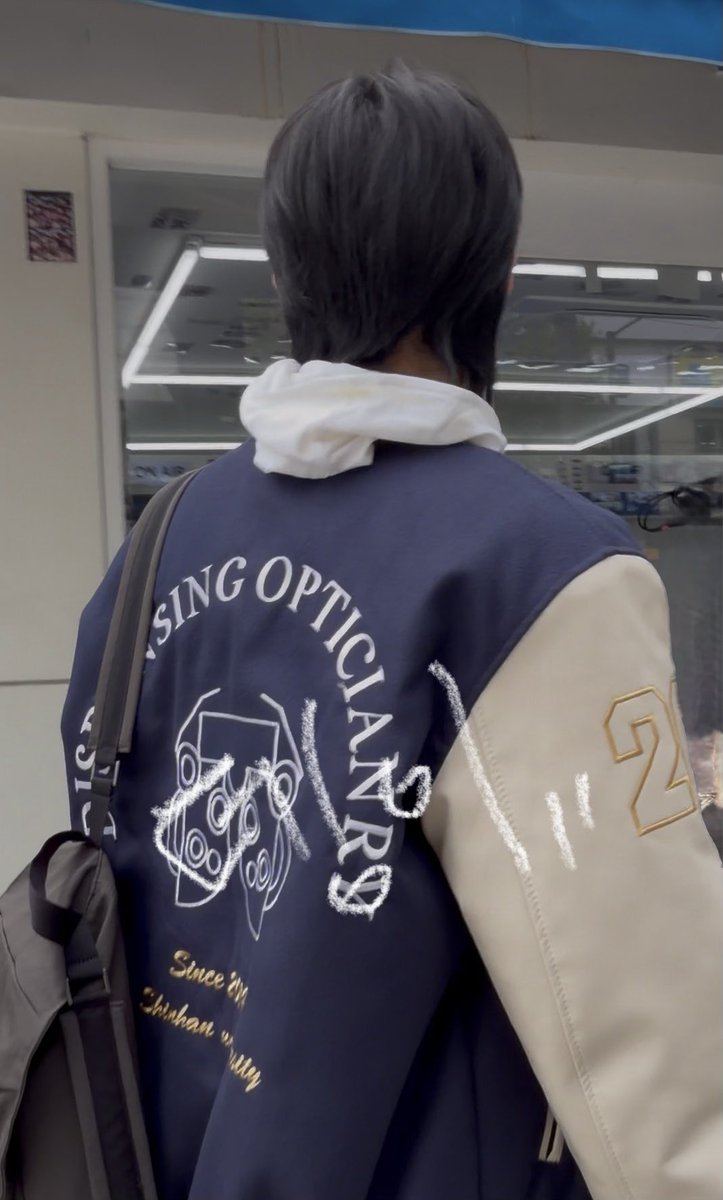 뎅이.. tweet media