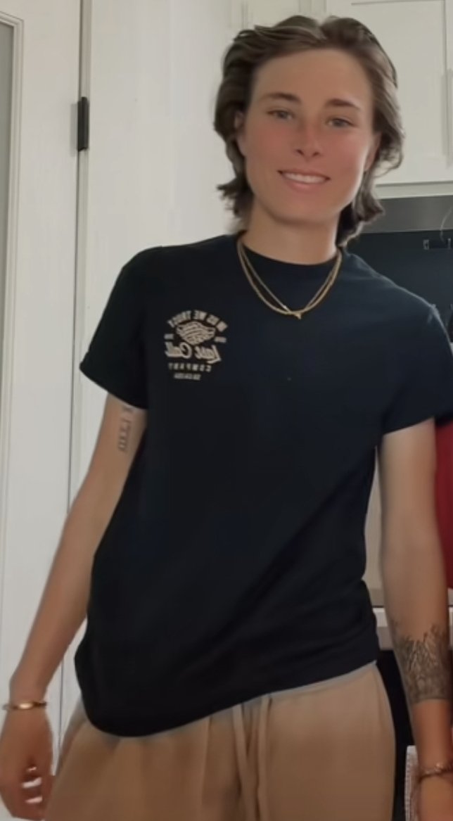 • ֊ • tweet media