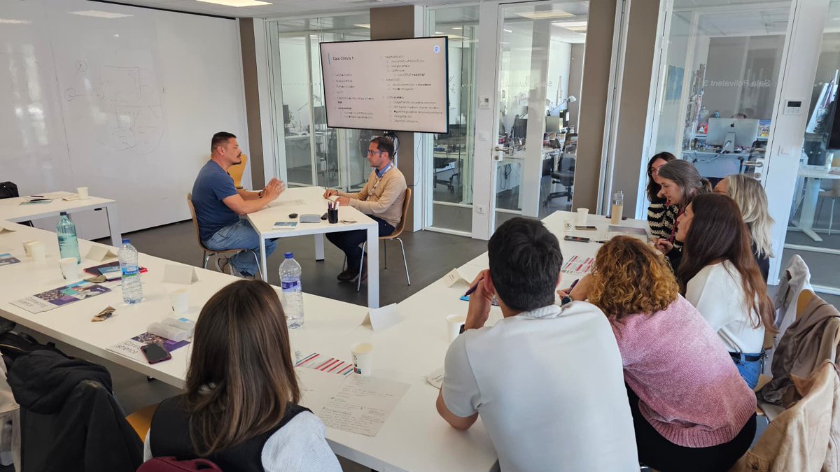 scienhub_org's tweet photo. 🚀Ayer comenzó el taller Manejo Integral para un Envejecimiento Activo y Saludable en #VIH en la @Fundacio_Lluita, centro de excelencia en envejecimiento

Dos días de debate sobre envejecimiento, calidad de vida, PROs e IA, role plays y casos prácticos!
Hoy seguimos!💪 https://t.co/tS8h34UPbq
