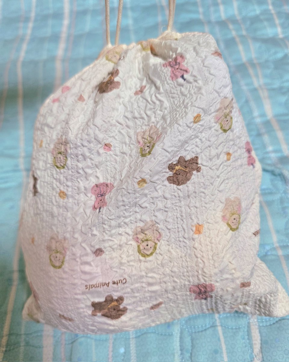 gomgom1009's tweet photo. 실밥집님 기다려 인형 샘플 당첨 후기...///

왼: 실밥집님이 보내주신 완성 사진
오른: 내가 찍은 인형남획현장

포타로 후기 썻어요 헤헤^//^ https://t.co/NgMZbbEcYA https://t.co/sU1DRb6GzI