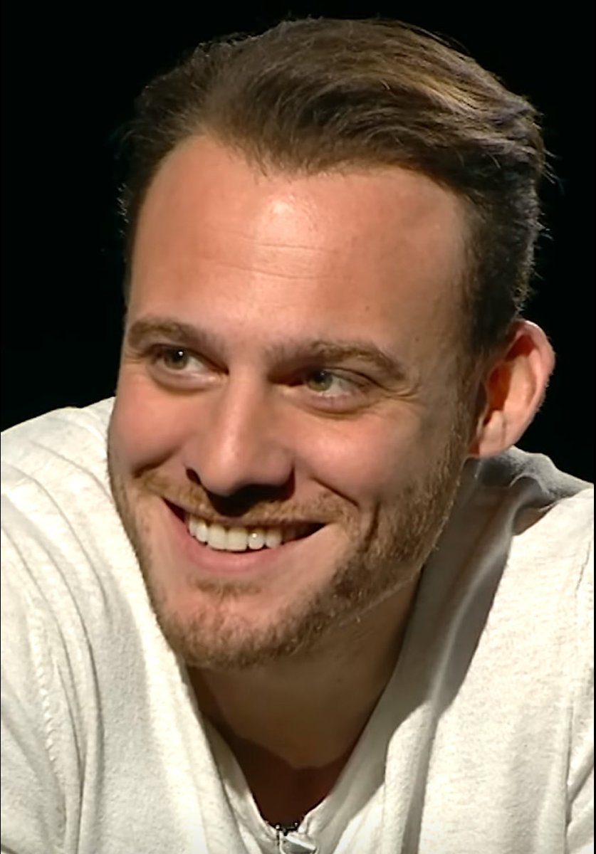 Muy buenos días a todas, espero que paséis un bonito jueves y lleno de momentos muy especiales 😘🫂🫶🏻🤘🏻🫵🏻 #KeremBürsin