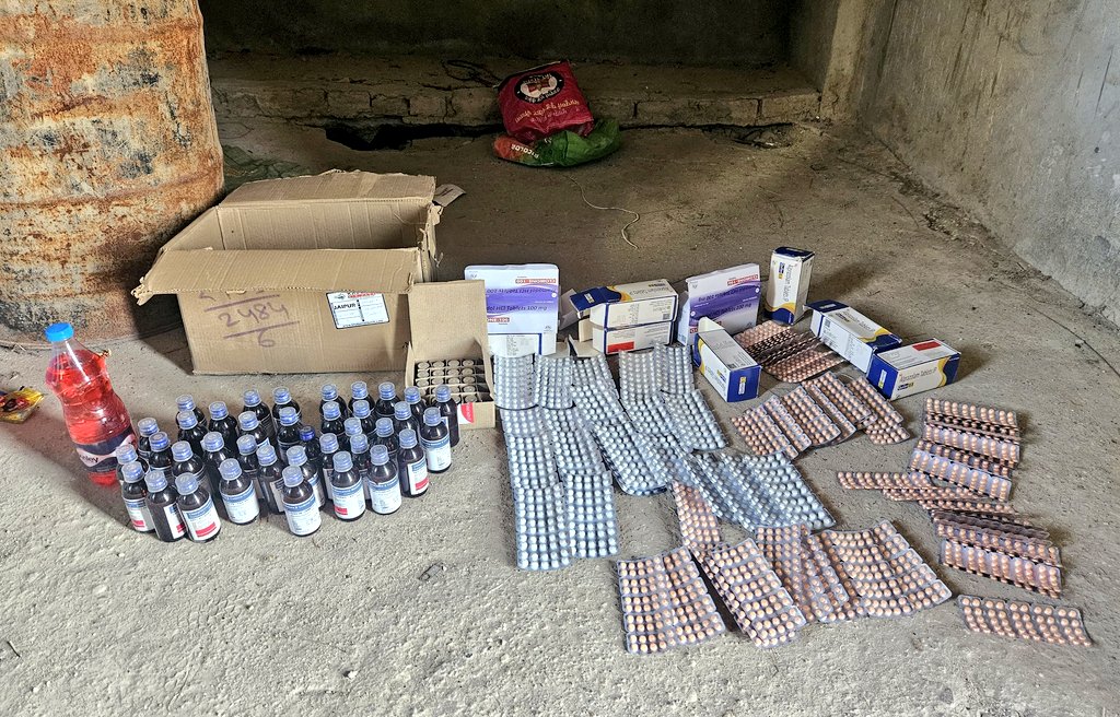 NagaurPolice's tweet image. #NAGAURPOLICE
#SP Office Nagaur

• श्री रोशन मीना SP नागौर के निर्देशन में ऑपरेशन संकल्प - नशा मुक्त नागौर के तहत नागौर पुलिस को मिली बड़ी सफलता।

• अवैध एनडीपीएस घटक की नशीली टेबलेट/दवाईयां/इंजेक्शन रखने वालों के विरूद्ध शानदार कार्यवाही।