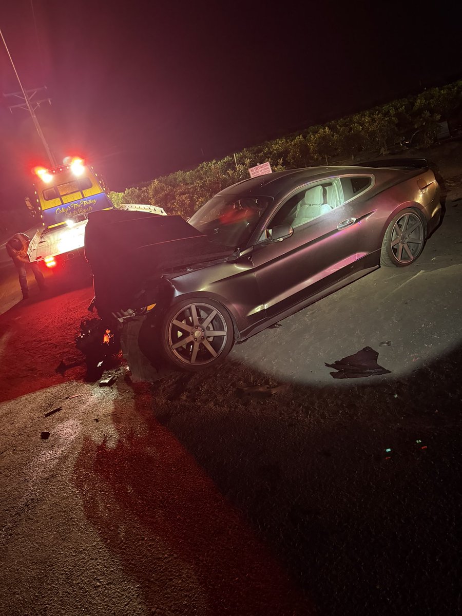 ChpPorterville's tweet photo. Mustang vs Mustang DUI related crash at Harvard Ave and Lindmore St. On top of serious criminal charges, the DUI driver sustained serious injuries and was transported to a local hospital. Never drive impaired. One drink can affect judgment and reaction time #dontdrinkanddrive https://t.co/ZoCrf0sklq