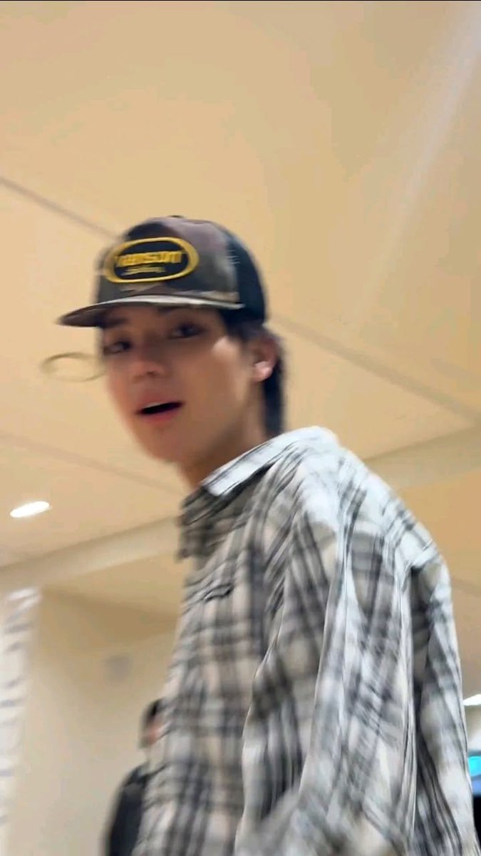 jadi kemeja siapa yg dipake siapa sebenernya