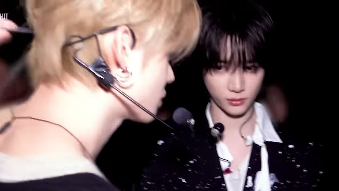 d.🦊🧸📖 tweet media