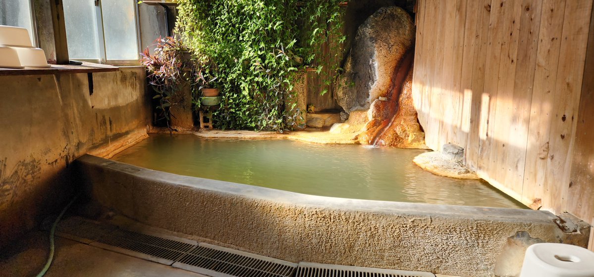 千千古さん tweet media