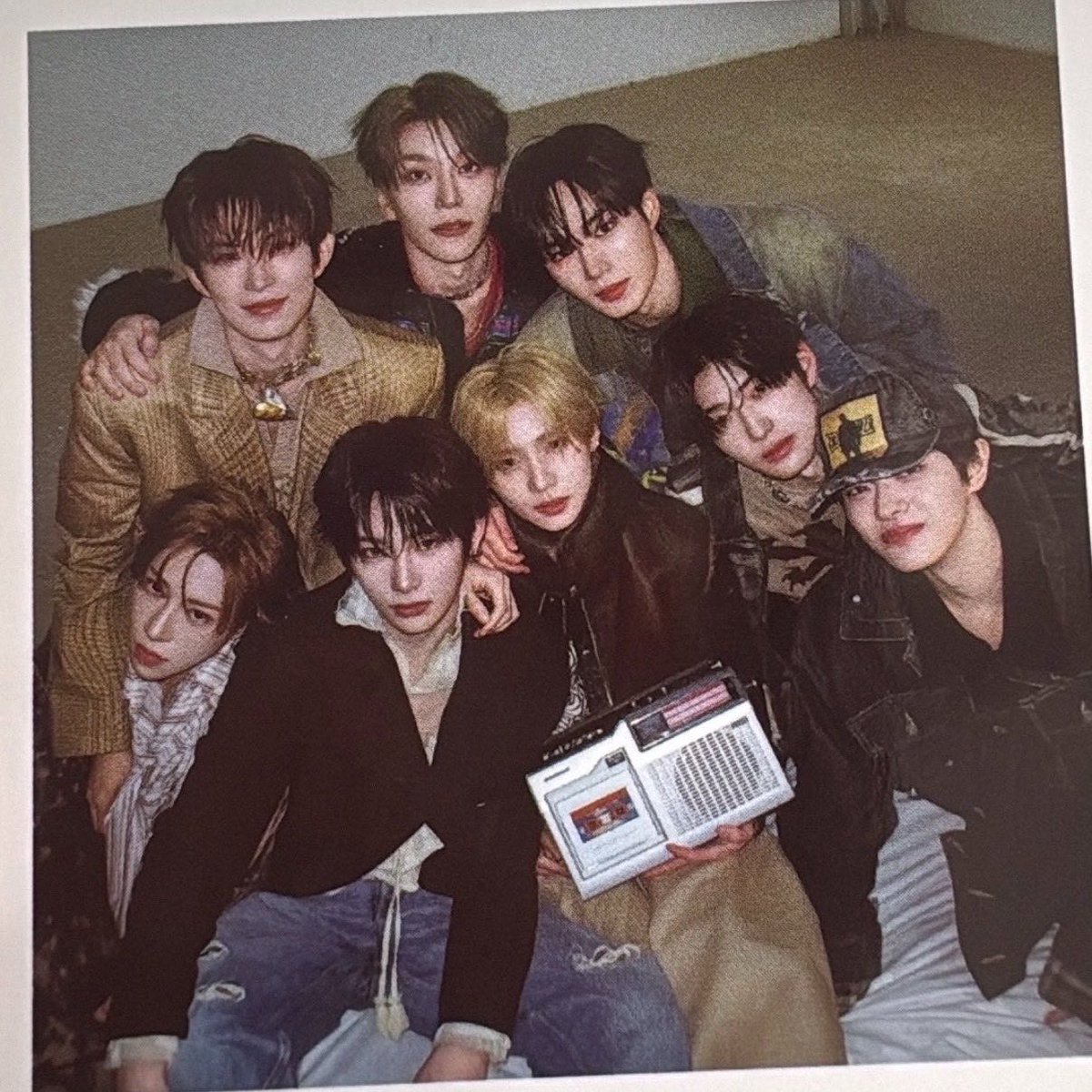 aкı 🐈‍⬛ tweet media