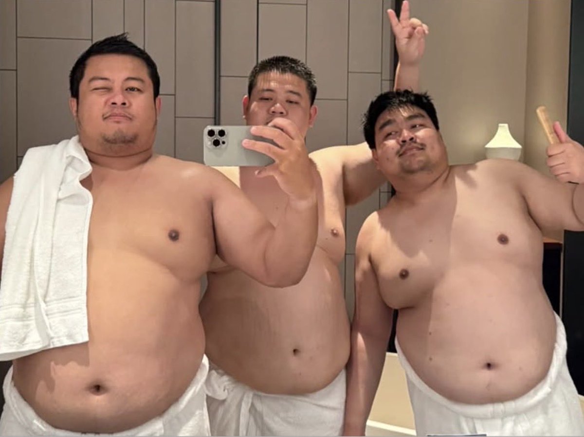 🐻🐻🐻 tweet media