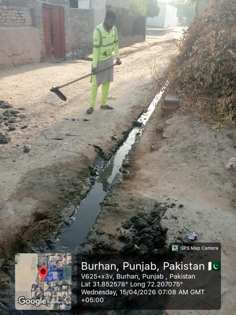 norpurthalsgwmc's tweet image. ڈیسلٹنگ:
نالوں کی صفائی کے ذریعے پانی کی روانی کو بہتر بنایا جا رہا ہے
#suthrapunjab
#cleanpunjab 
#greenpakistan 
#Pakistan 
#SGWMC